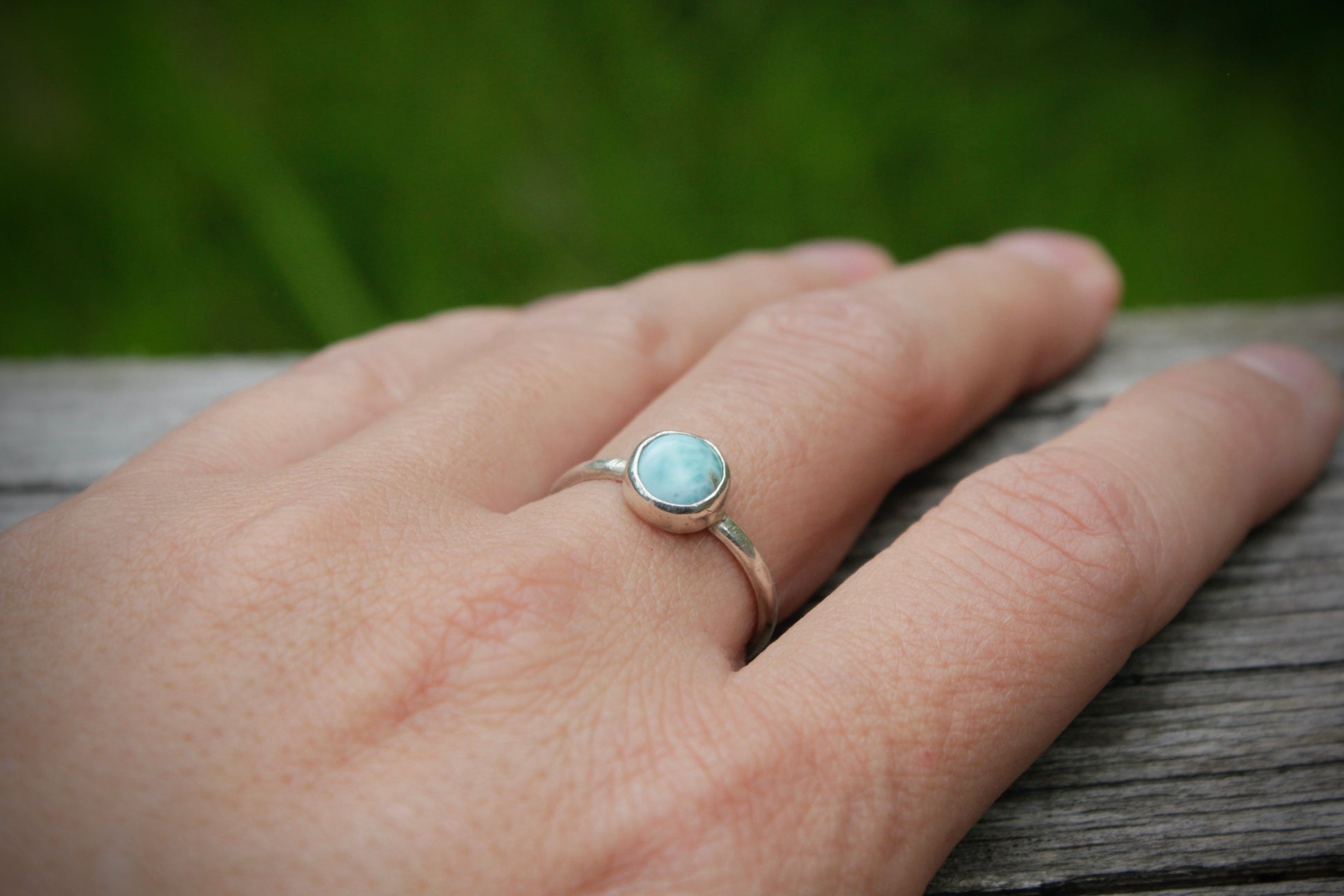 "Alba" -hopeasormus / larimar, koko 62
