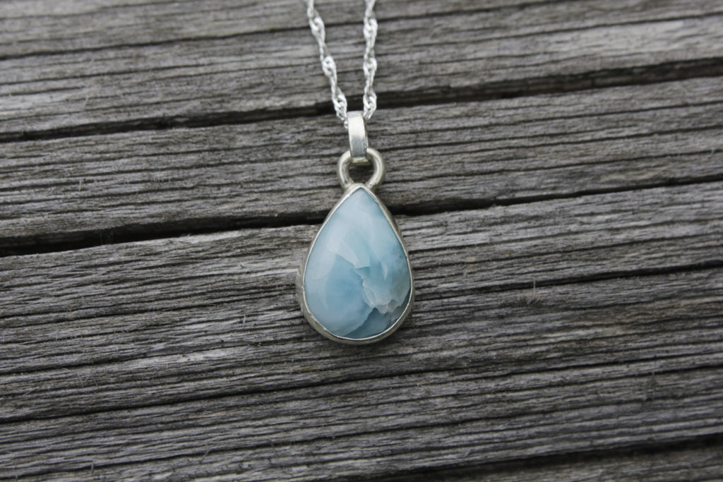 "Alba" -hopeariipus / larimar