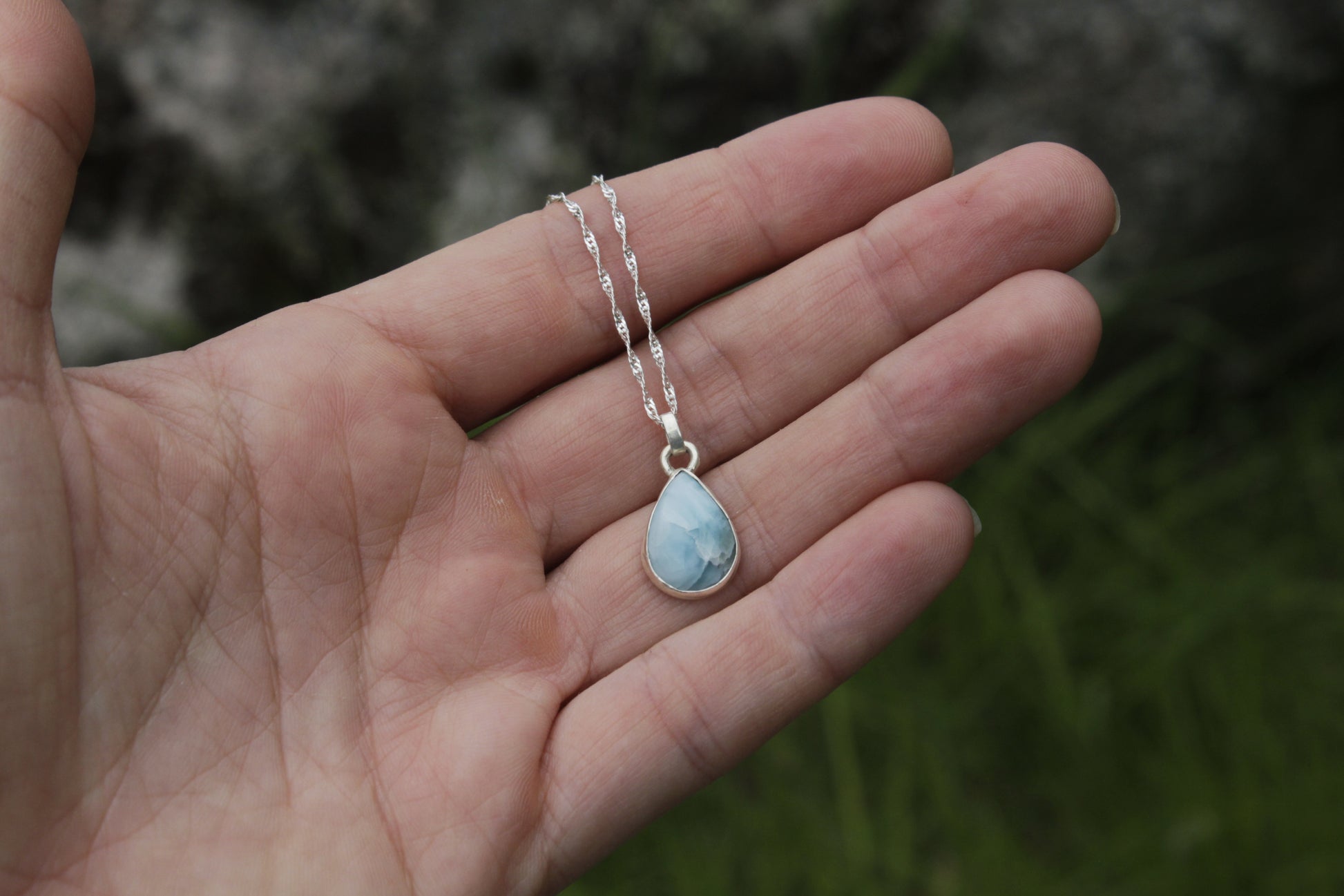 "Alba" -hopeariipus / larimar