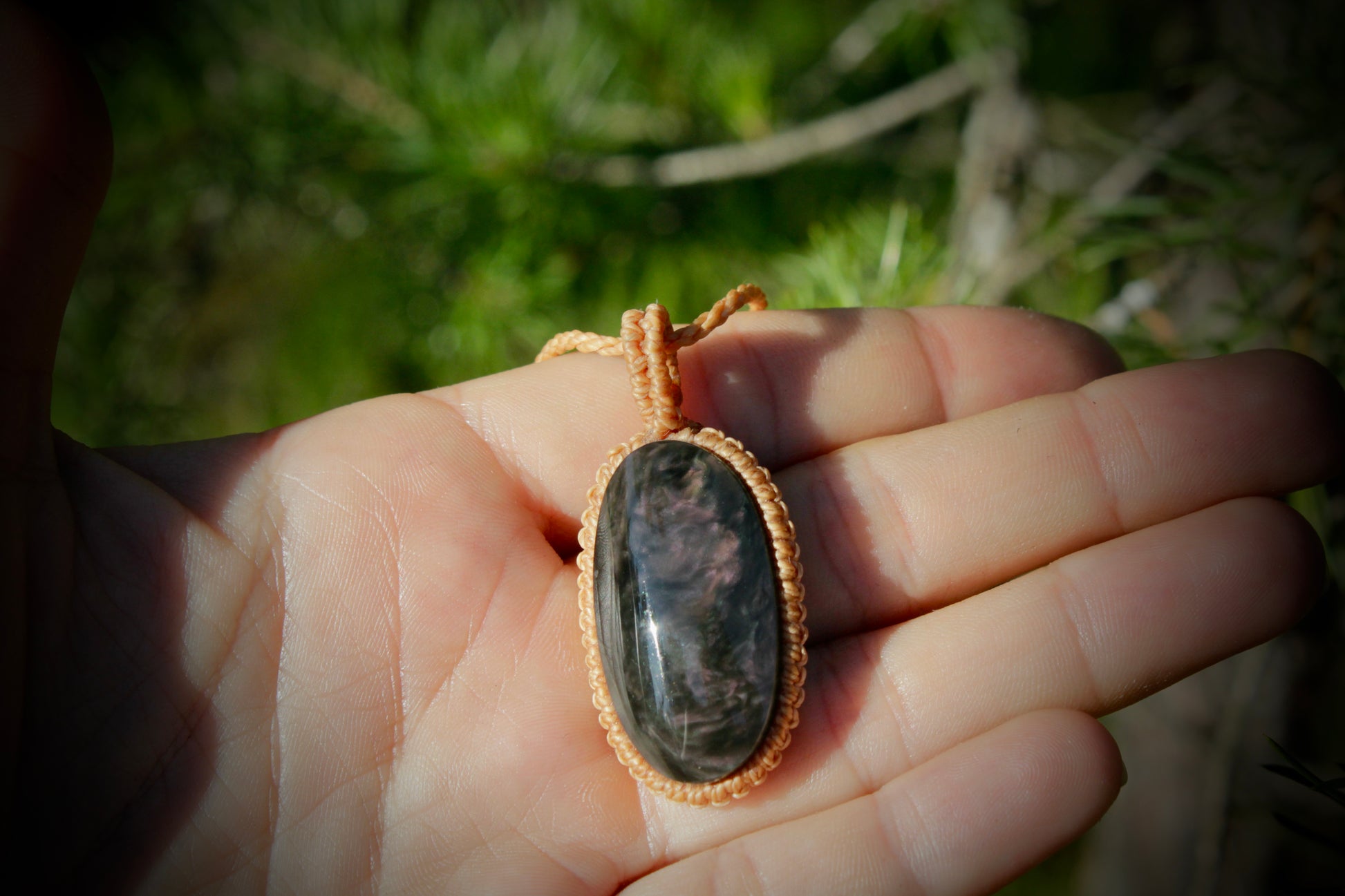 Kiviriipus samettiobsidiaani